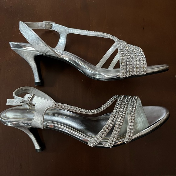 Caparros Women's Quirin Dress Sandals Shoes Gray Size 9 M